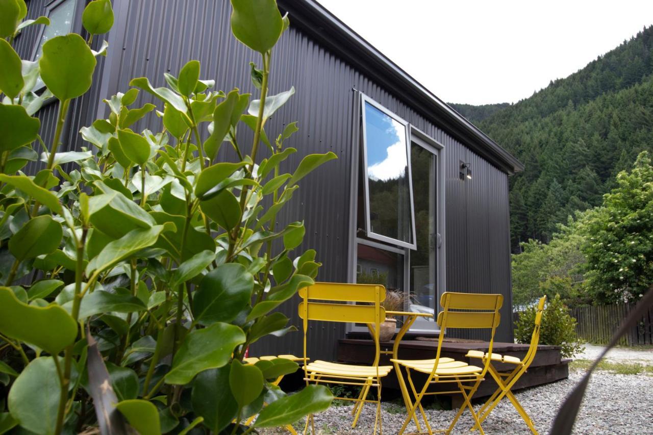 Classy Cabin - In Town - Spa Pool Queenstown Bagian luar foto