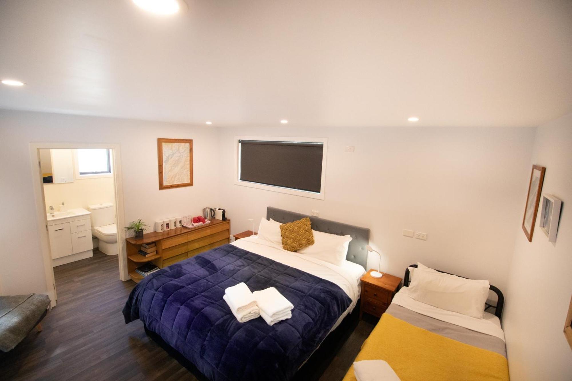 Classy Cabin - In Town - Spa Pool Queenstown Bagian luar foto